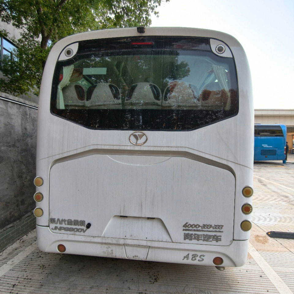Neoplan 38 o'rinli dizel avtobusi