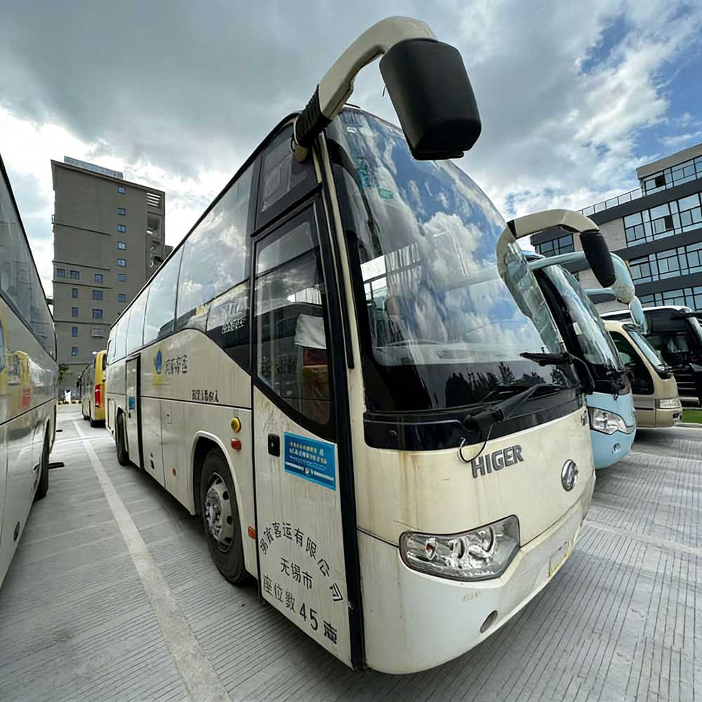 Yuqori 10 m foydalanilgan dizel avtobusi