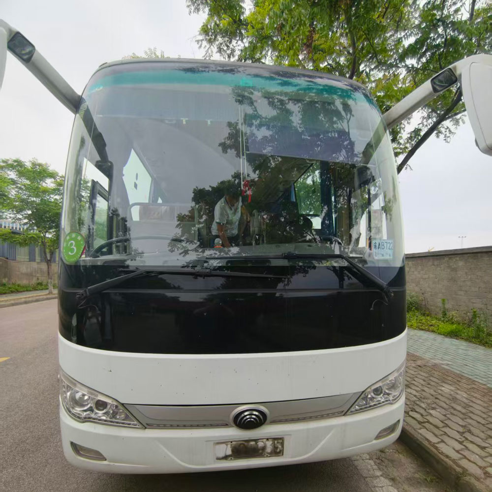 10m Yutong ikkinchi qo'l dizel avtobusi 10m Yutong ikkinchi qo'l dizel avtobusi