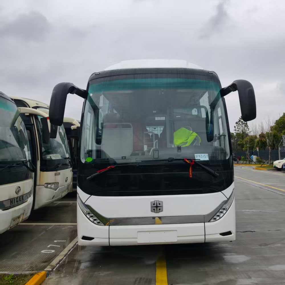 11m Zhongtong yangi dizel avtobusi 11m Zhongtong yangi dizel avtobusi