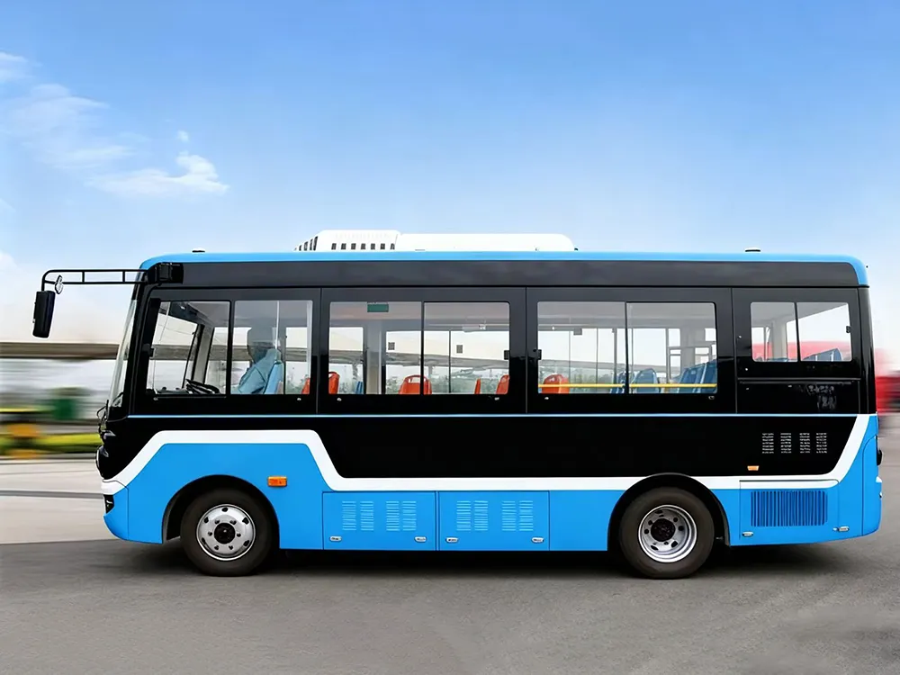 14 o'rindiq toza elektr jamoat avtobusidan foydalangan