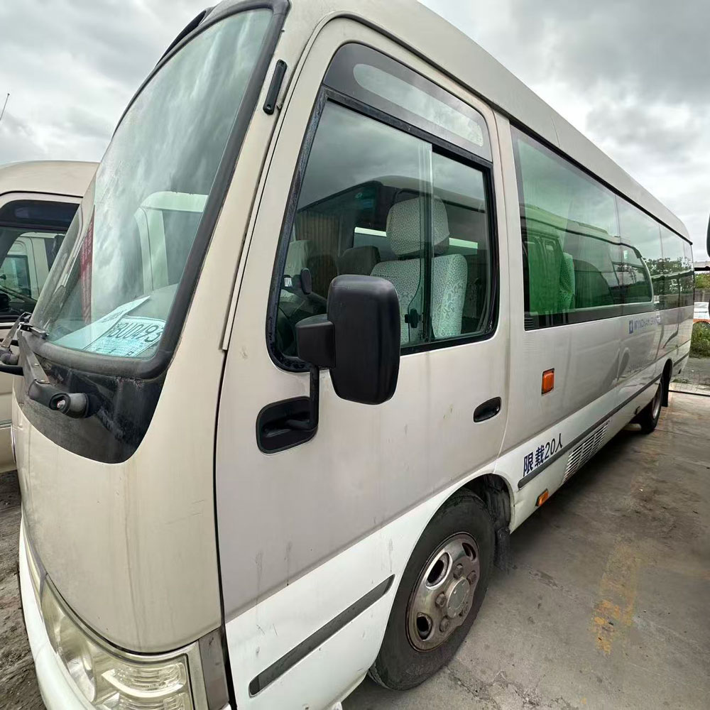 Coaster 20 o'rindiqli benzinli ikkinchi qo'l avtobus