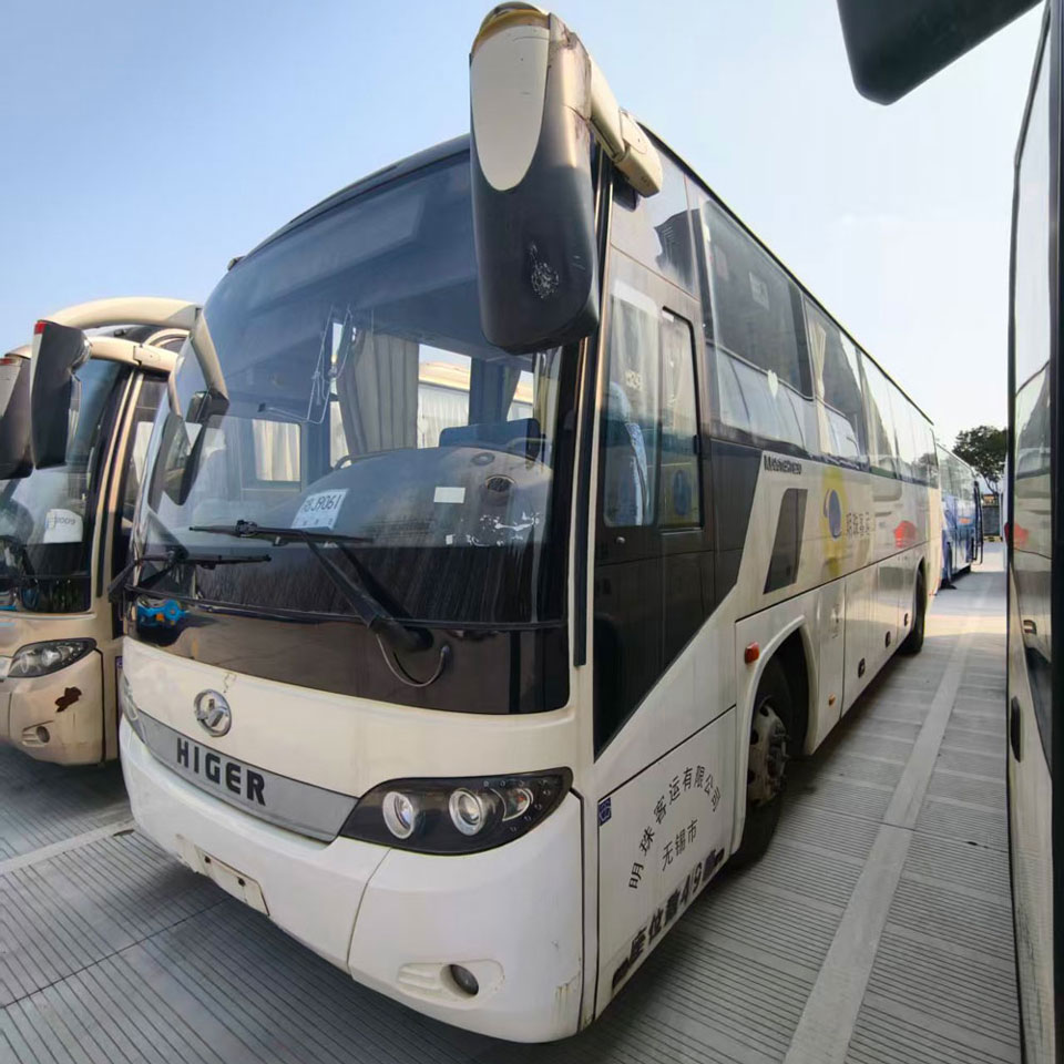 49 o'rinli ikkinchi qo'l dizel avtobus