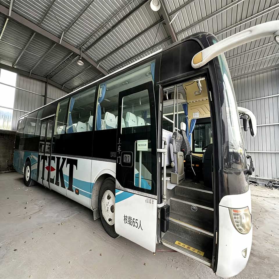 Yutong 65 o'rindiqli dizel ikkinchi qo'l avtobus