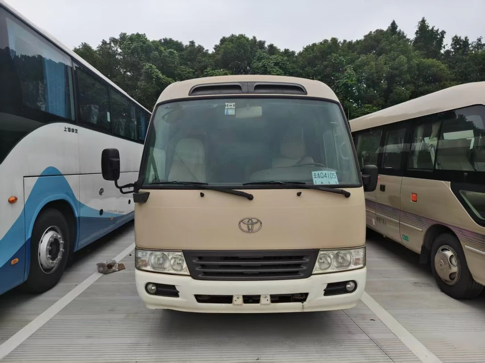 Benzin avtobusi ishlatilgan 20 o'rinli