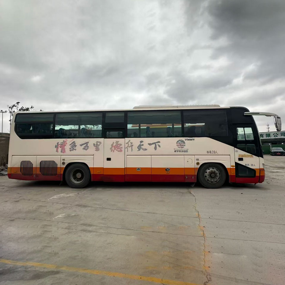 Yutong 39 o'rindiqli dizel ikkinchi qo'l avtobus