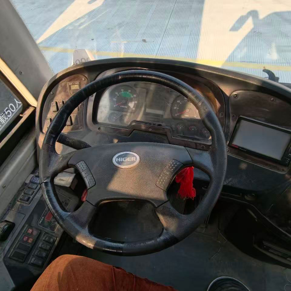 49 o'rinli ikkinchi qo'l dizel avtobus