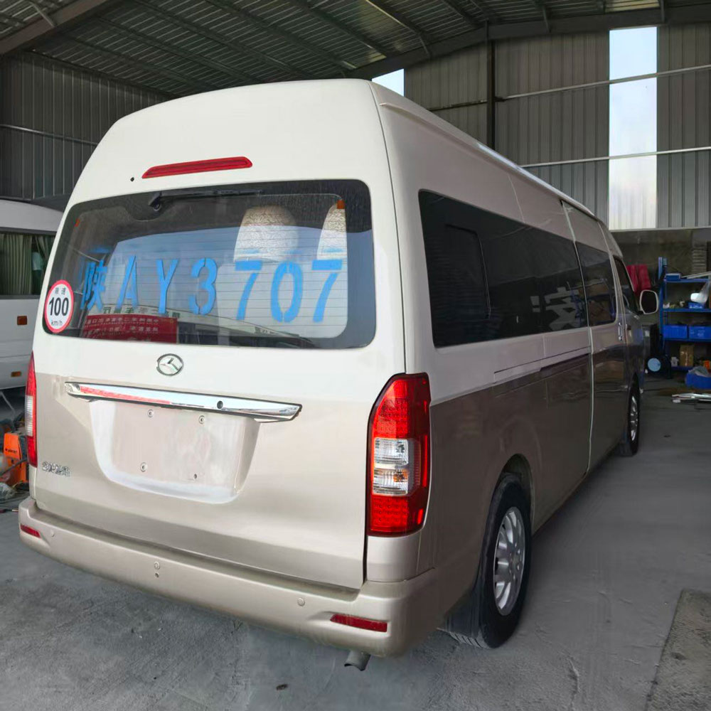 Kinglong 15 o'rindiqli dizel avtobusi
