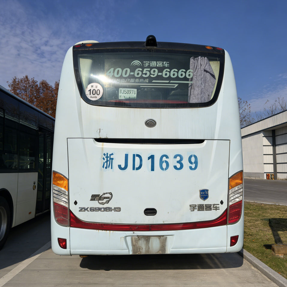9m foydalanilgan dizel avtobusi