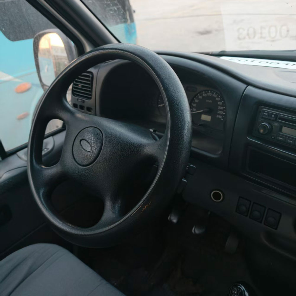 Jiangling 15 o'rindiqli dizel avtobusi