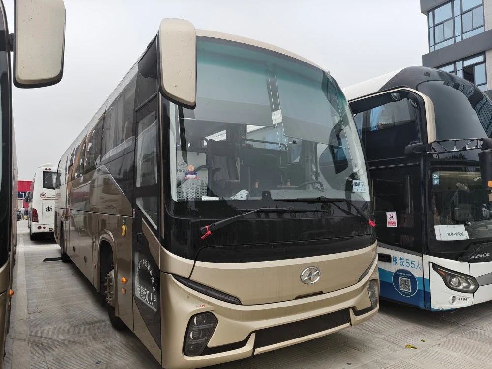 50 O'rindiqli Dizel avtobusi