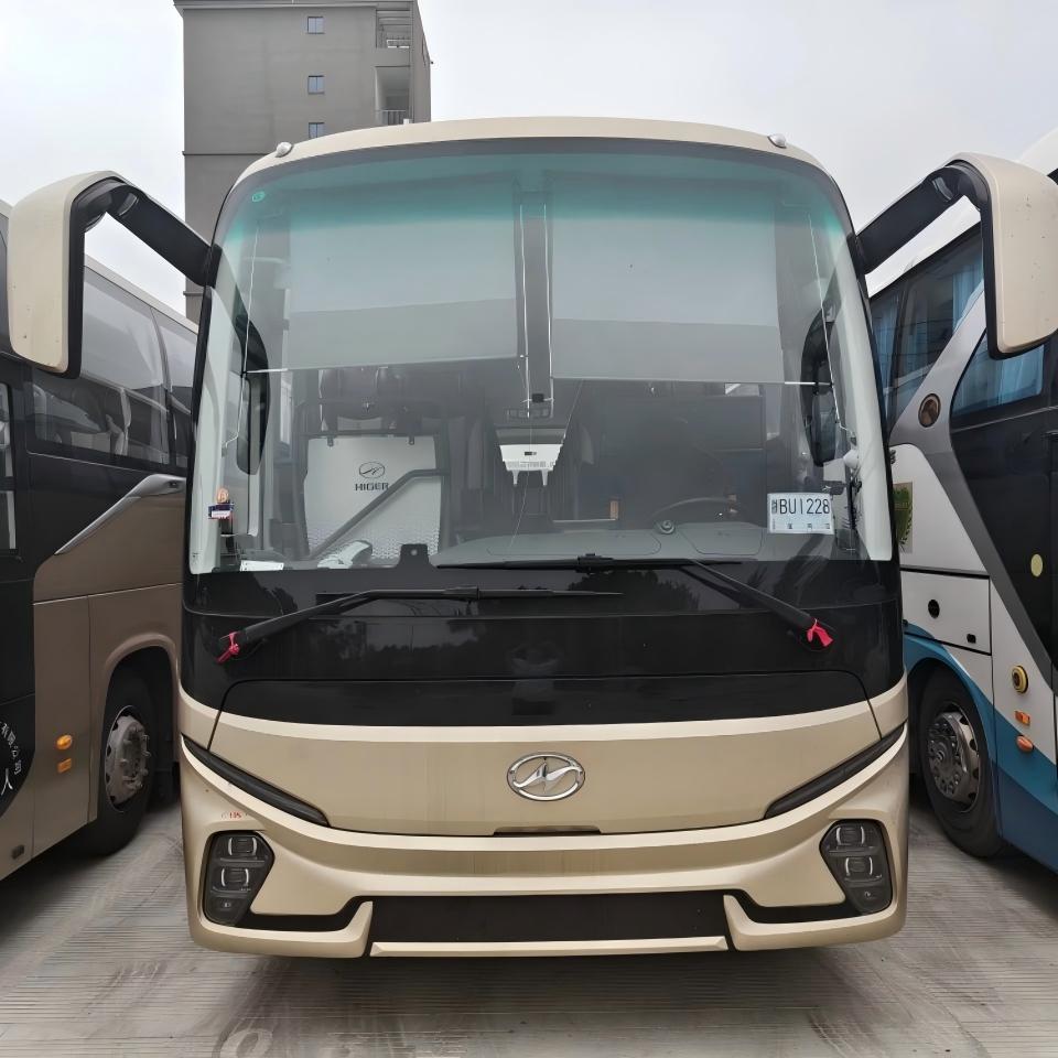 50 O'rindiqli Dizel avtobusi