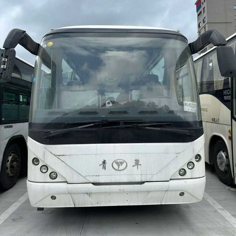 Neoplan 38 o'rinli dizel avtobusi Neoplan 38 o'rinli dizel avtobusi