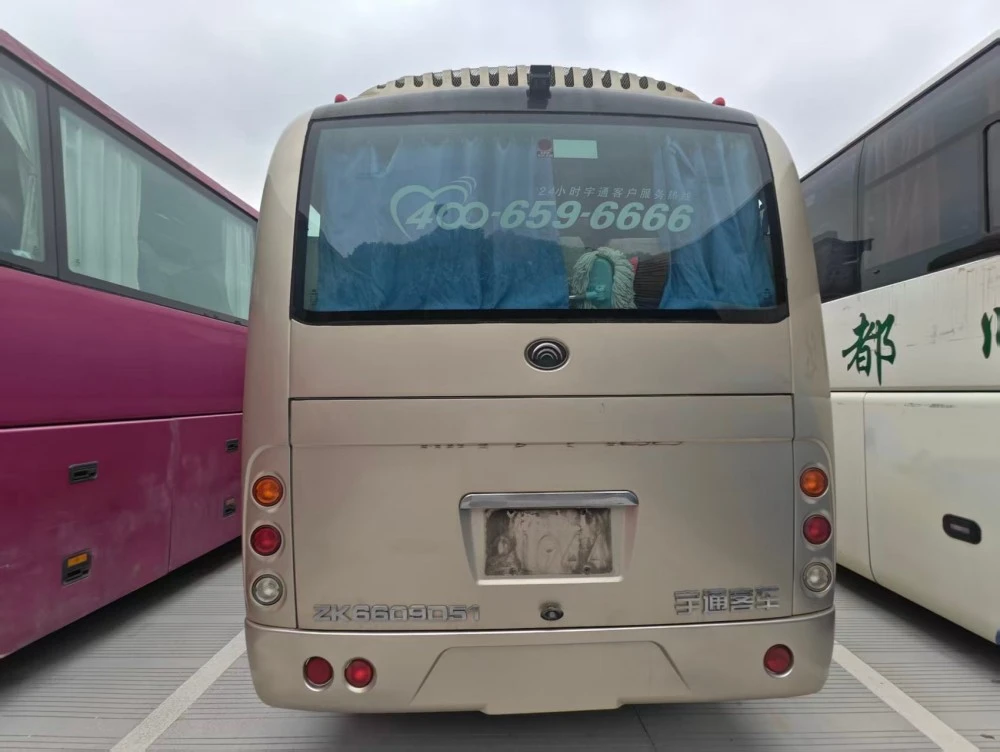 6m Yutongdan dizel avtobusdan foydalanishgan