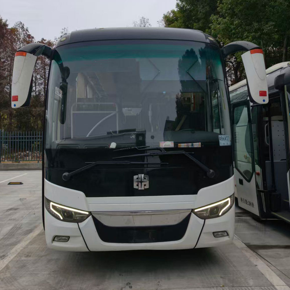Zhongtong 46 o'rindiqli dizel avtobusi Zhongtong 46 o'rindiqli dizel avtobusi
